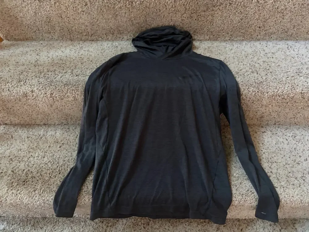 Nike boys large grey hoodie shirt